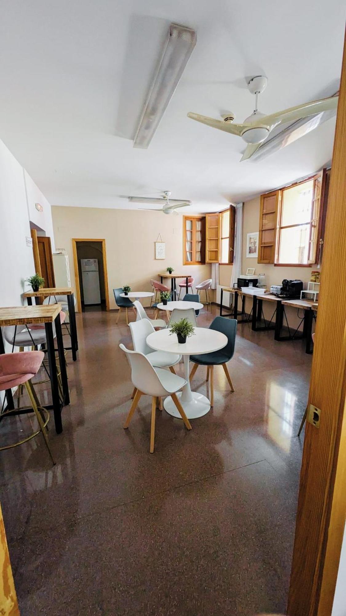 Hostal El Convent De Moncada Extérieur photo